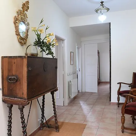 Solar De Quintano Apartment